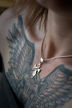 Charger l'image dans la galerie, Collier Croix de Thot, tourmaline, topaze & argent 925