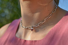 Charger l'image dans la galerie, Chaîne artisanale en argent 925/000 &amp; grenat rhodolite
